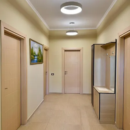Apartment Private Floor